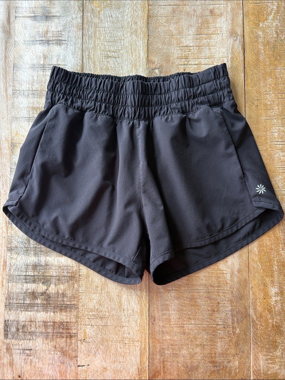 Athleta Girl Athletic Shorts size S(7)